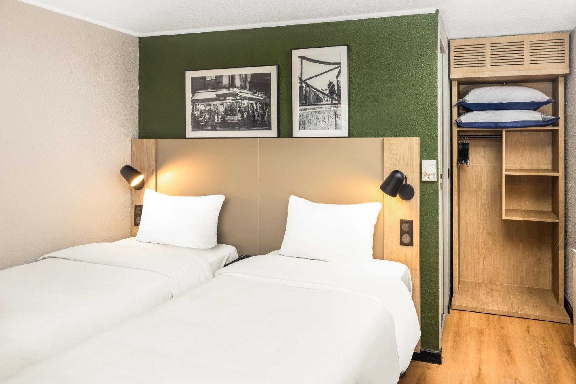 Campanile Les Ulis - Courtaboeuf Hotell Eksteriør bilde