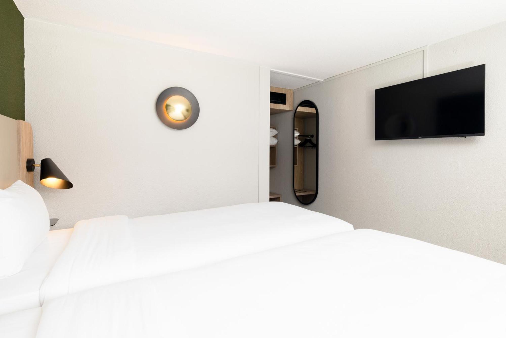 Campanile Les Ulis - Courtaboeuf Hotell Eksteriør bilde