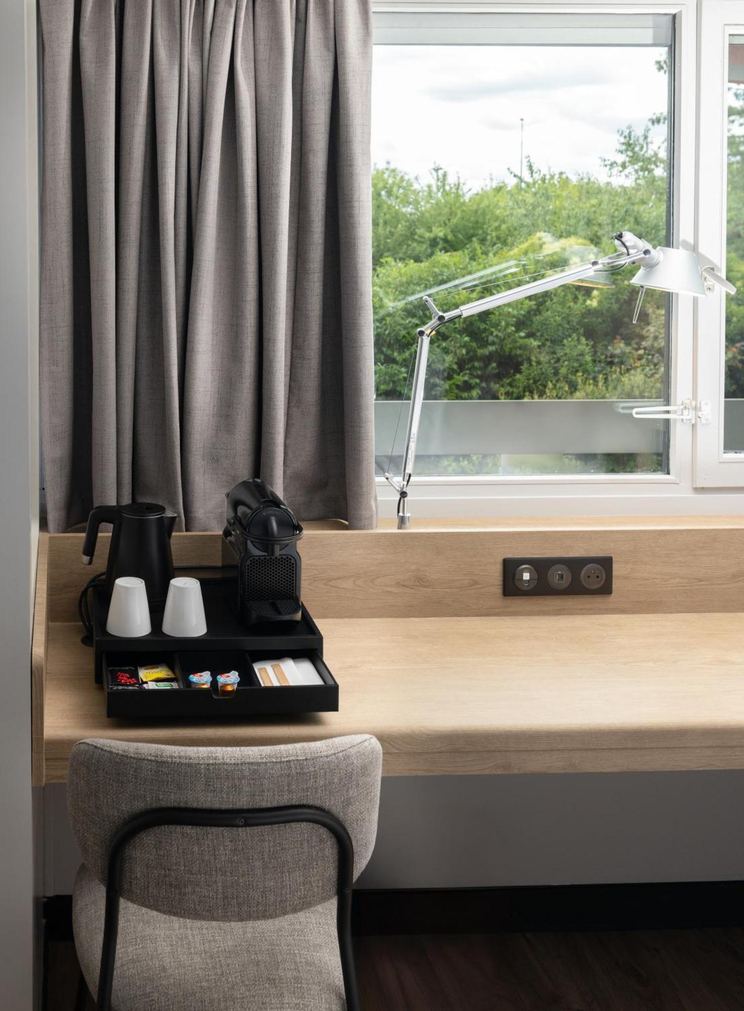 Campanile Les Ulis - Courtaboeuf Hotell Eksteriør bilde